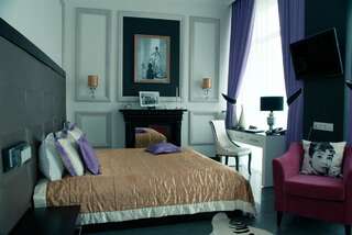 Отель Миракс Бутик Отель Харьков Двухместный номер с 1 кроватью и гидромассажной ванной-2