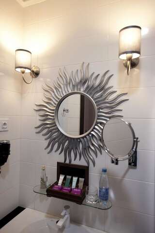 Отель Миракс Бутик Отель Харьков Стандартный двухместный номер с 2 отдельными кроватями-7