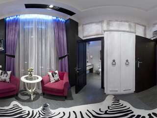 Отель Миракс Бутик Отель Харьков Двухместный номер с 1 кроватью и гидромассажной ванной-9